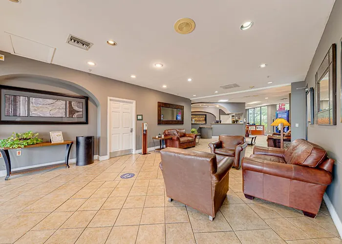 Cozy Lakeview Getaway Near Universal Studios 2602